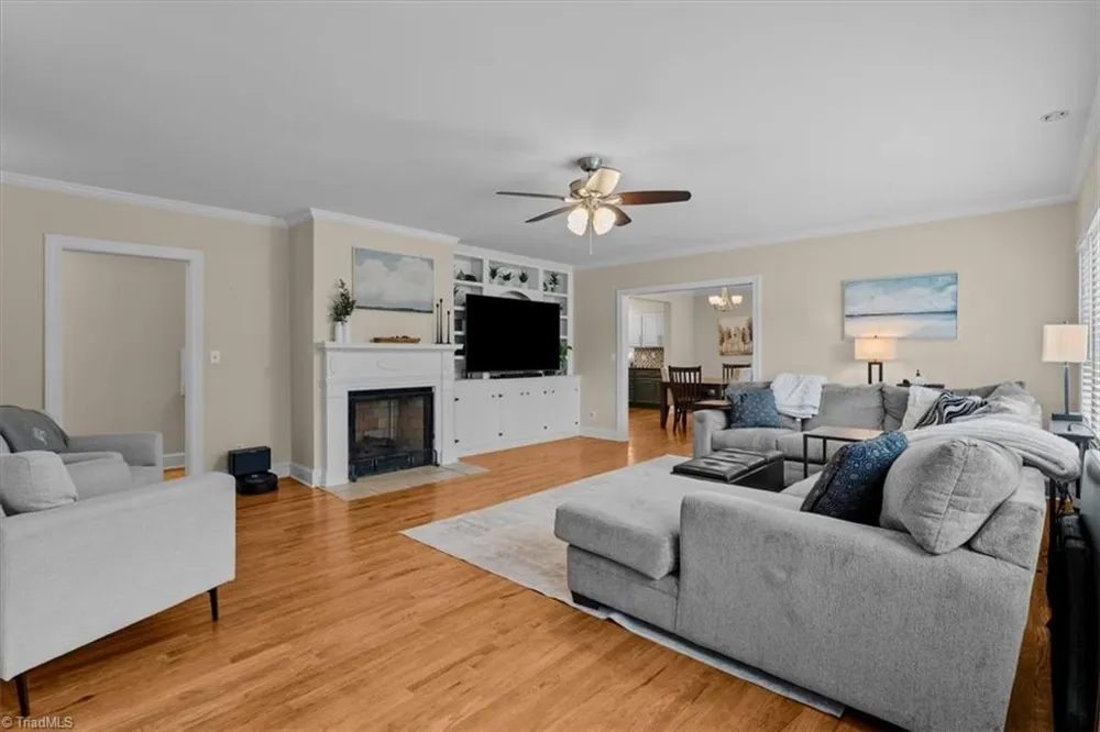 816 Ferndale Boulevard High Point, NC 27262