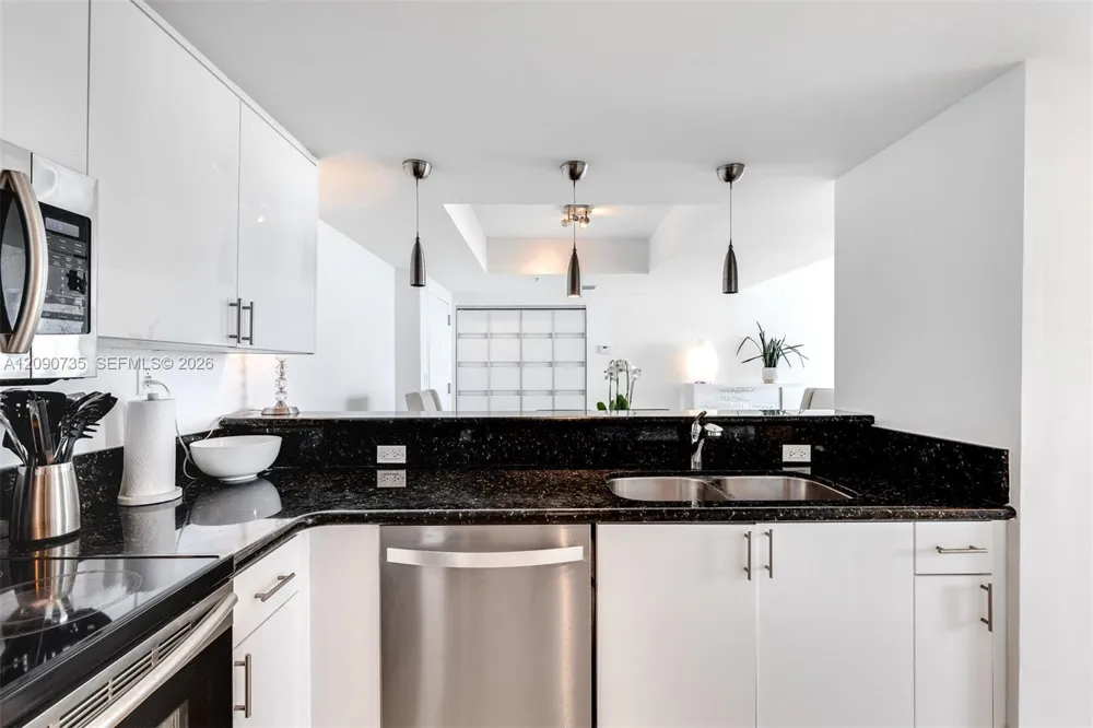650 west ave #2710 Miami Beach, FL 33139