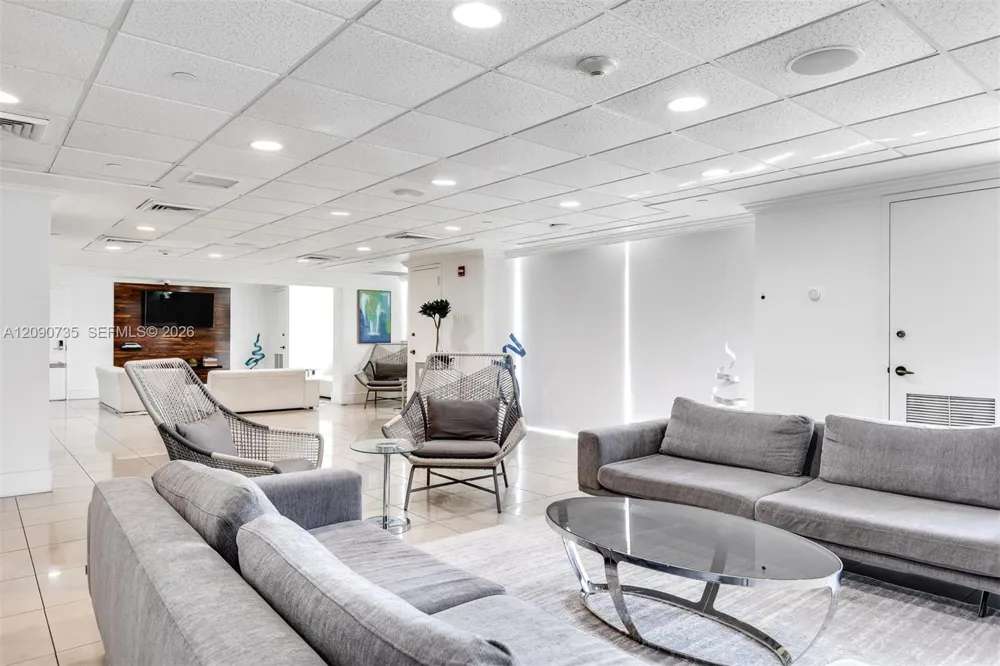 650 west ave #2710 Miami Beach, FL 33139