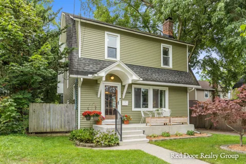 1108 Fisk Road SE