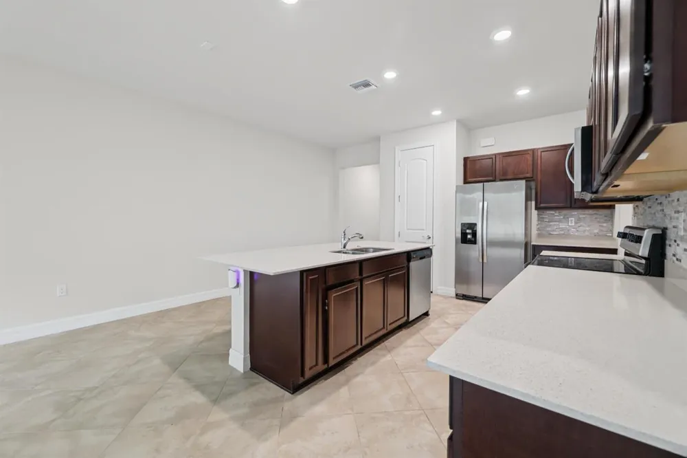 4488 Appleton Circle E Oakland Park, FL 33309