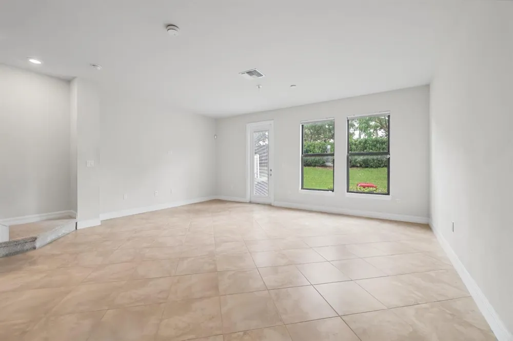 4488 Appleton Circle E Oakland Park, FL 33309
