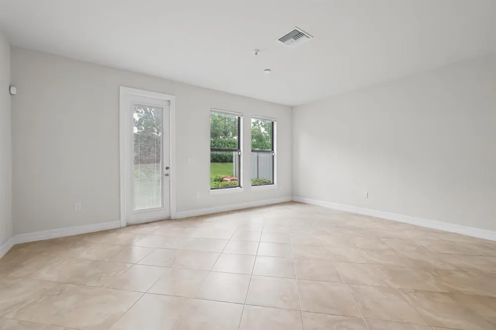 4488 Appleton Circle E Oakland Park, FL 33309