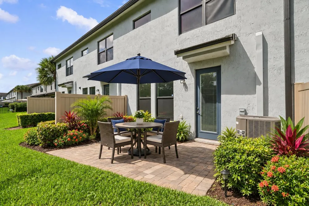 4488 Appleton Circle E Oakland Park, FL 33309