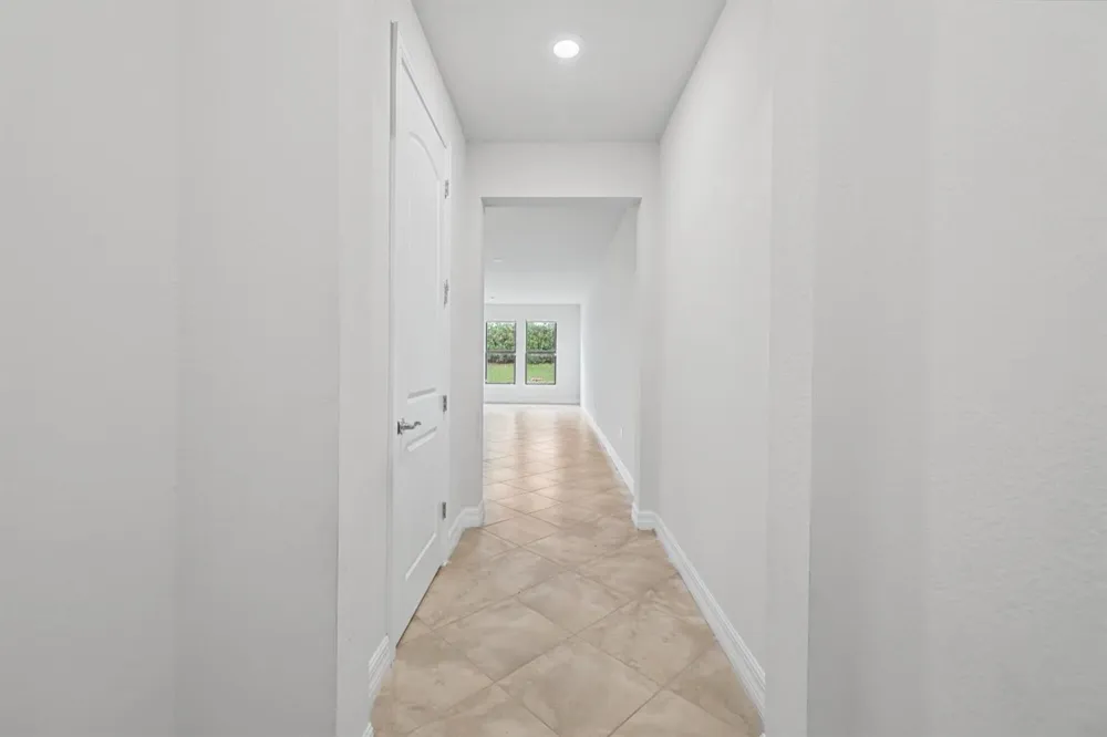 4488 Appleton Circle E Oakland Park, FL 33309