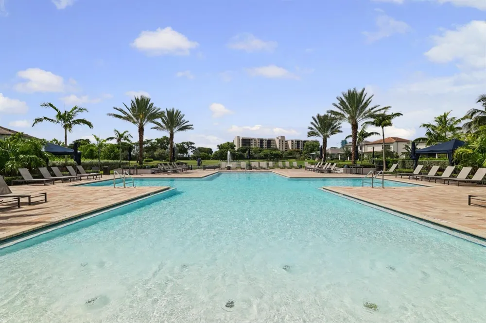4488 Appleton Circle E Oakland Park, FL 33309