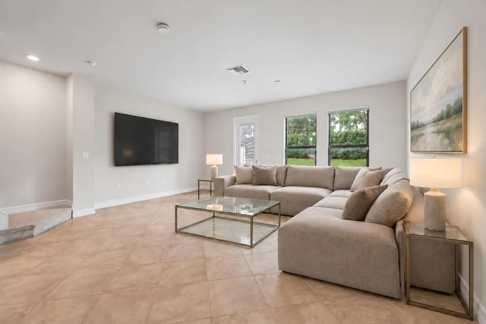 4488 Appleton Circle E Oakland Park, FL 33309