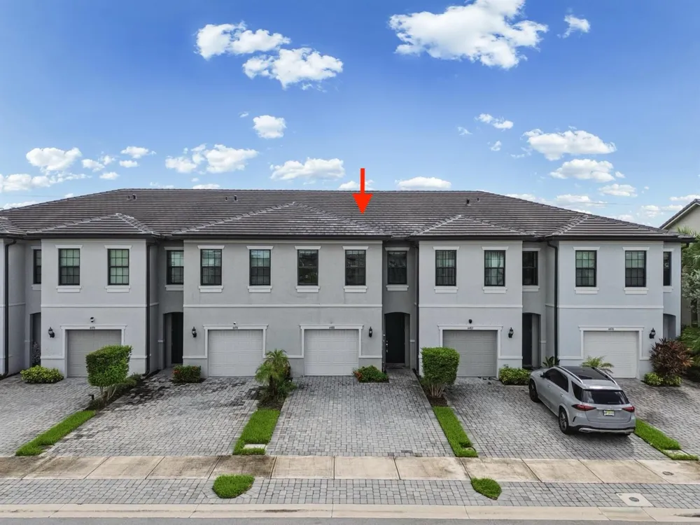 4488 Appleton Circle E Oakland Park, FL 33309