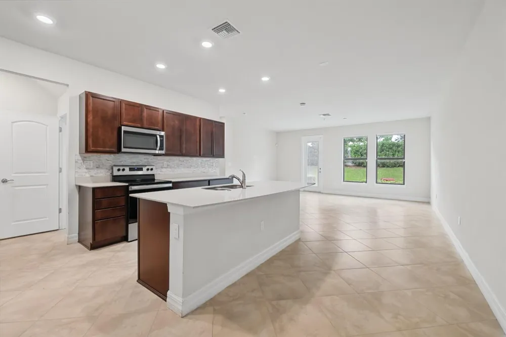4488 Appleton Circle E Oakland Park, FL 33309