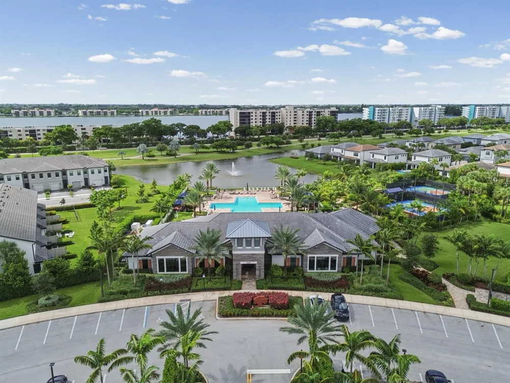 4488 Appleton Circle E Oakland Park, FL 33309