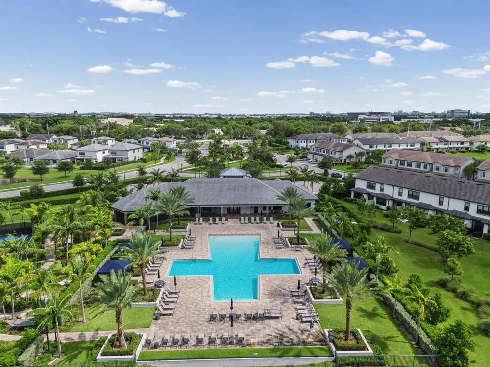 4488 Appleton Circle E Oakland Park, FL 33309