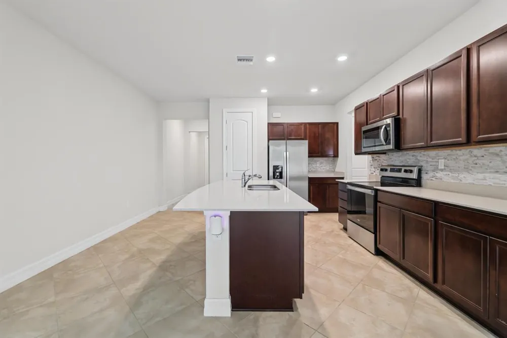 4488 Appleton Circle E Oakland Park, FL 33309