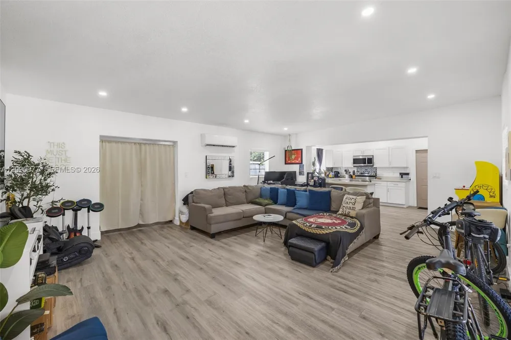 314 NW 106th St Miami, FL 33150