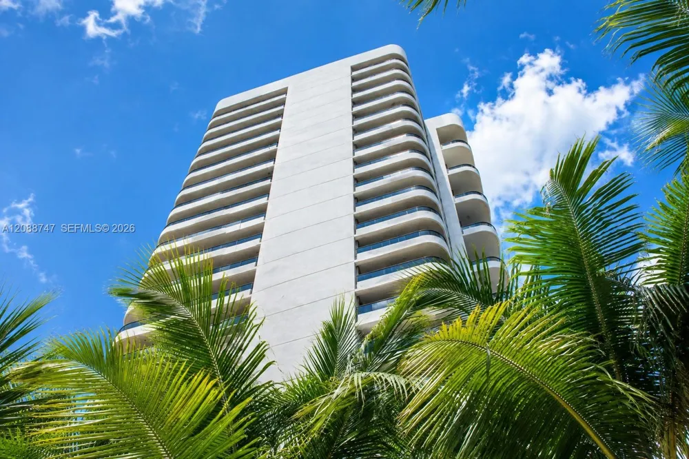 151 SE 15th Rd #502 Miami, FL 33129