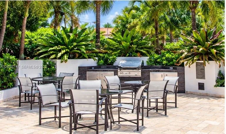 151 SE 15th Rd #502 Miami, FL 33129