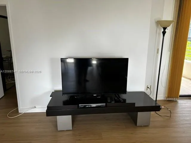 151 SE 15th Rd #502 Miami, FL 33129