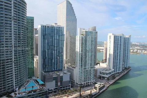 475 Brickell Ave #3709