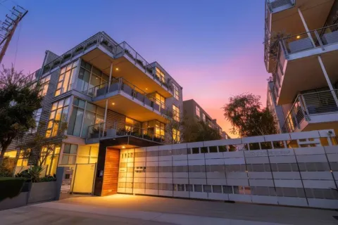 4080 Glencoe Avenue #408