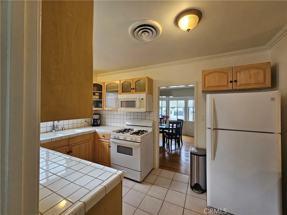 5703 Beck Avenue North Hollywood, CA 91601