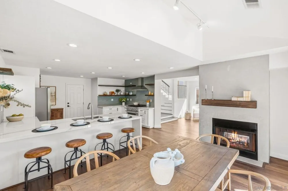 1851 Via Primero Oceanside, CA 92056