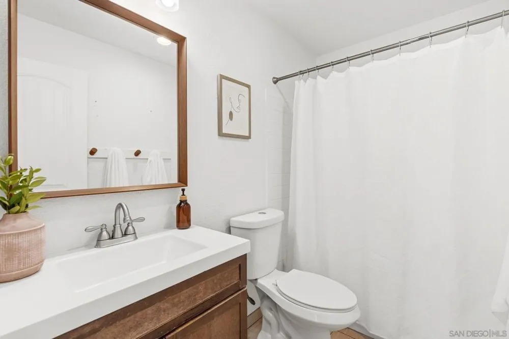 1851 Via Primero Oceanside, CA 92056