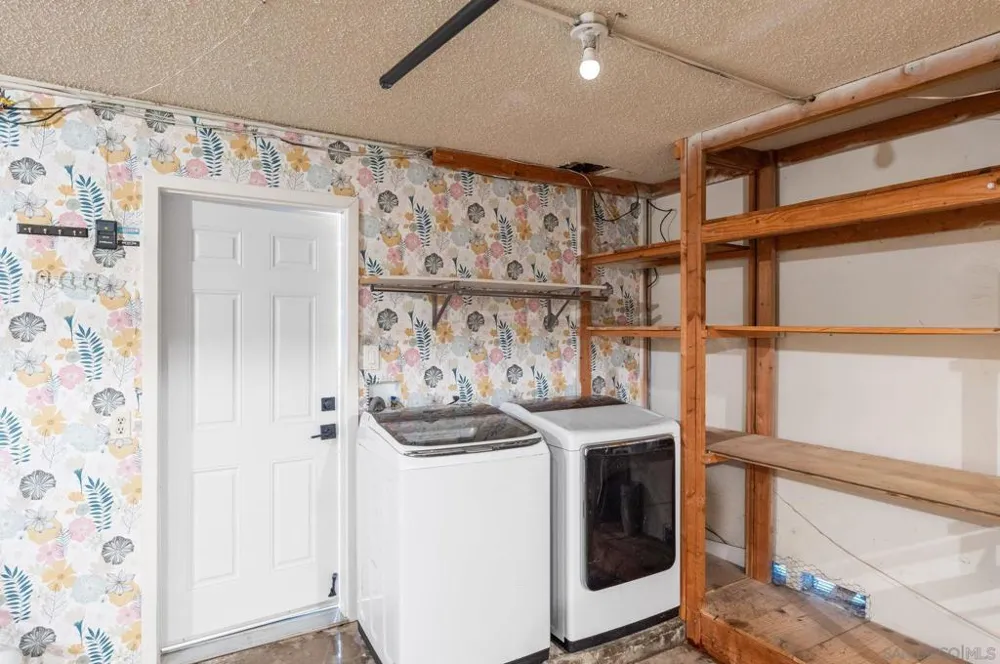 1851 Via Primero Oceanside, CA 92056
