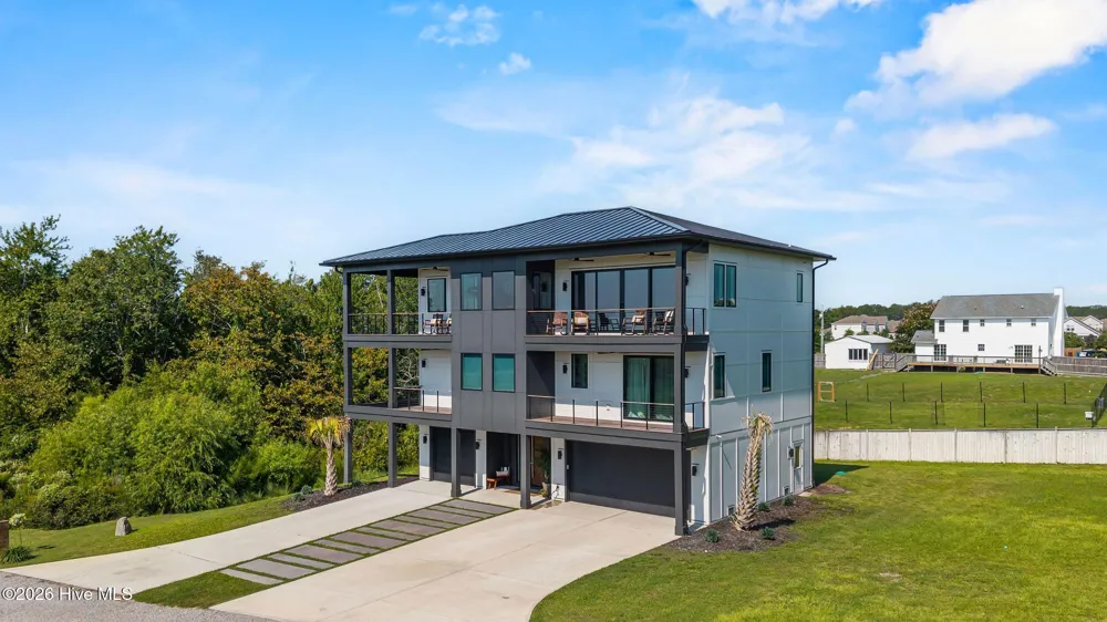 83 Paris Pointe Hampstead, NC 28443