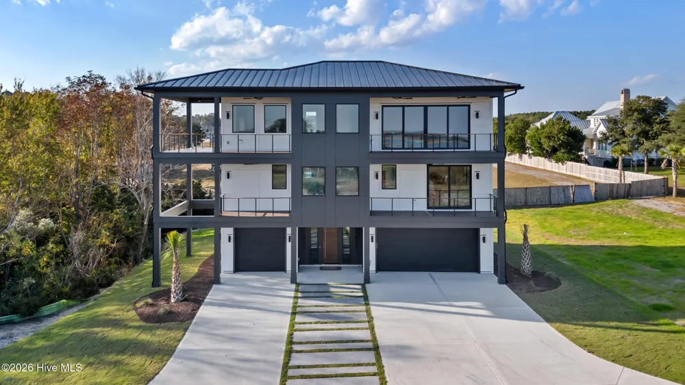 83 Paris Pointe Hampstead, NC 28443