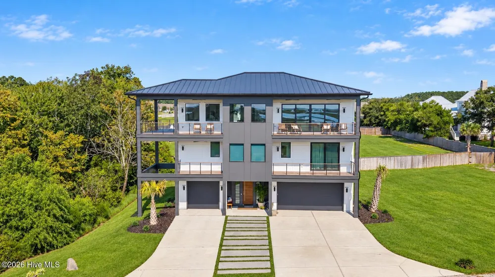 83 Paris Pointe Hampstead, NC 28443