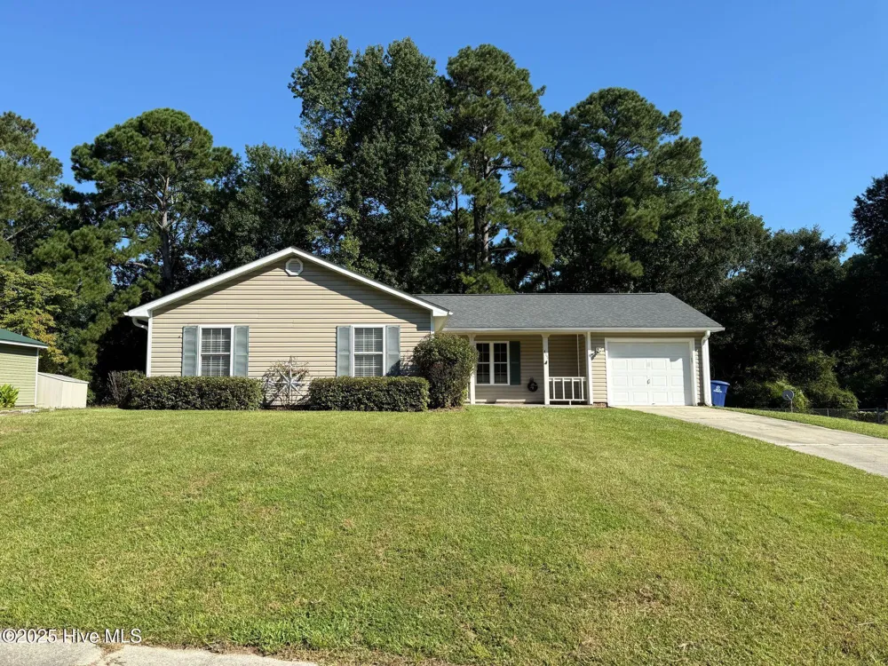 415 Mark Lane Jacksonville, NC 28546