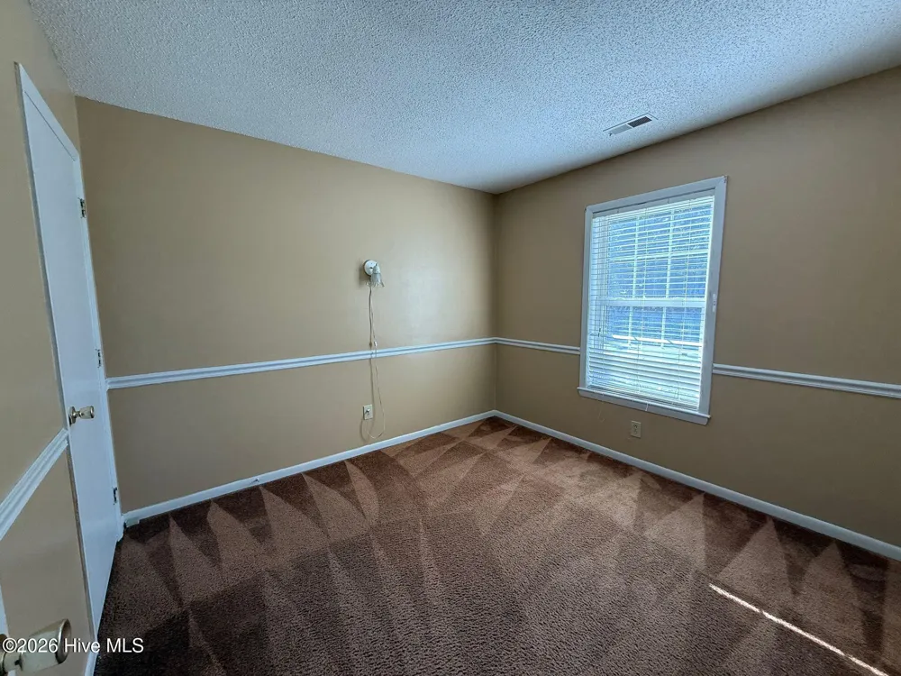 415 Mark Lane Jacksonville, NC 28546