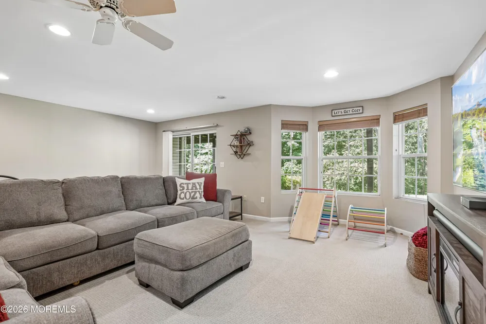 20 Kensington Drive Randolph, NJ 07869