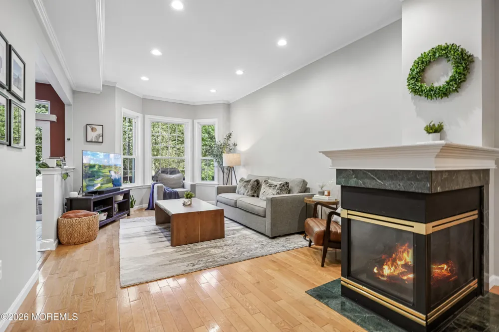 20 Kensington Drive Randolph, NJ 07869