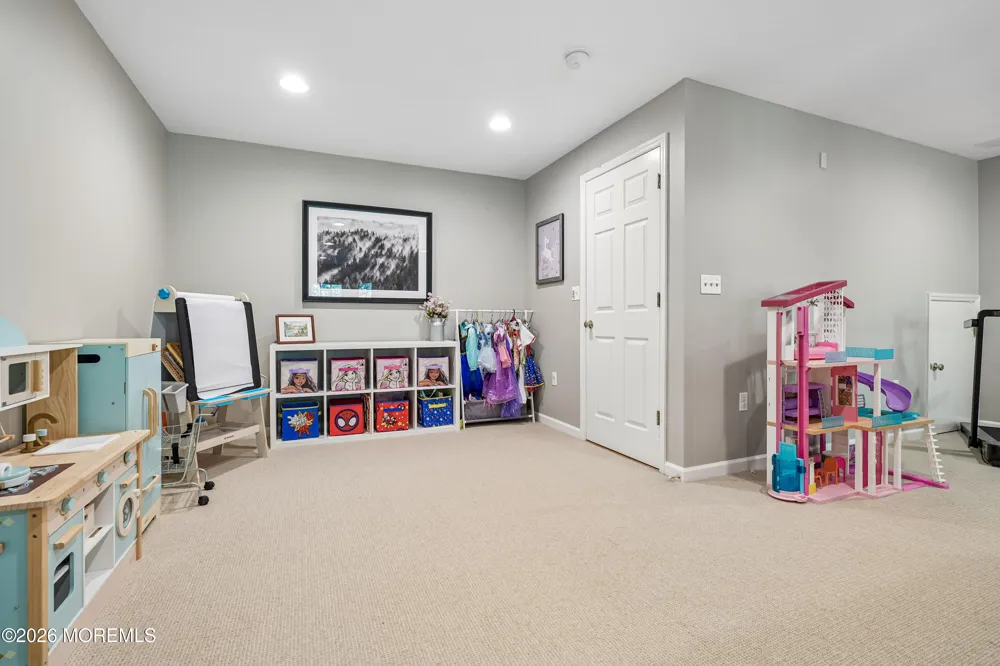 20 Kensington Drive Randolph, NJ 07869