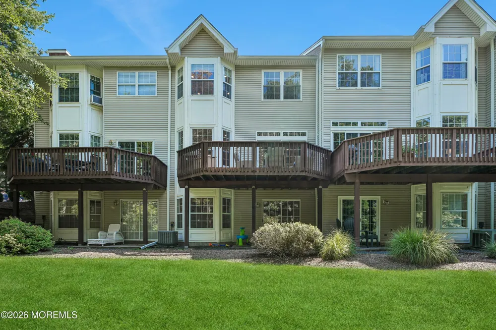 20 Kensington Drive Randolph, NJ 07869
