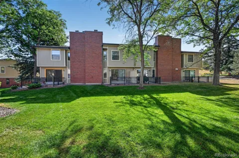 222 S Holman Way