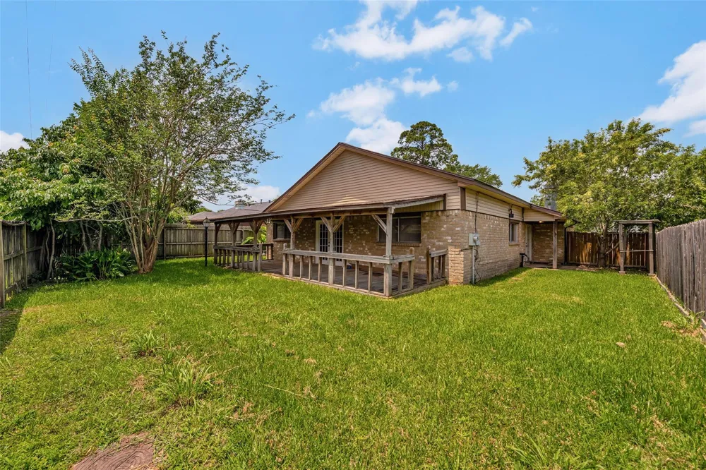 20110 Misty Pines Drive Humble, TX 77346