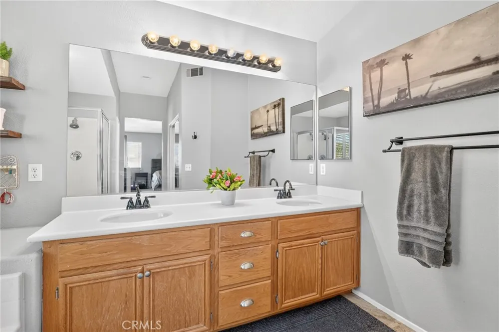 11992 Greenbluff Yucaipa, CA 92399