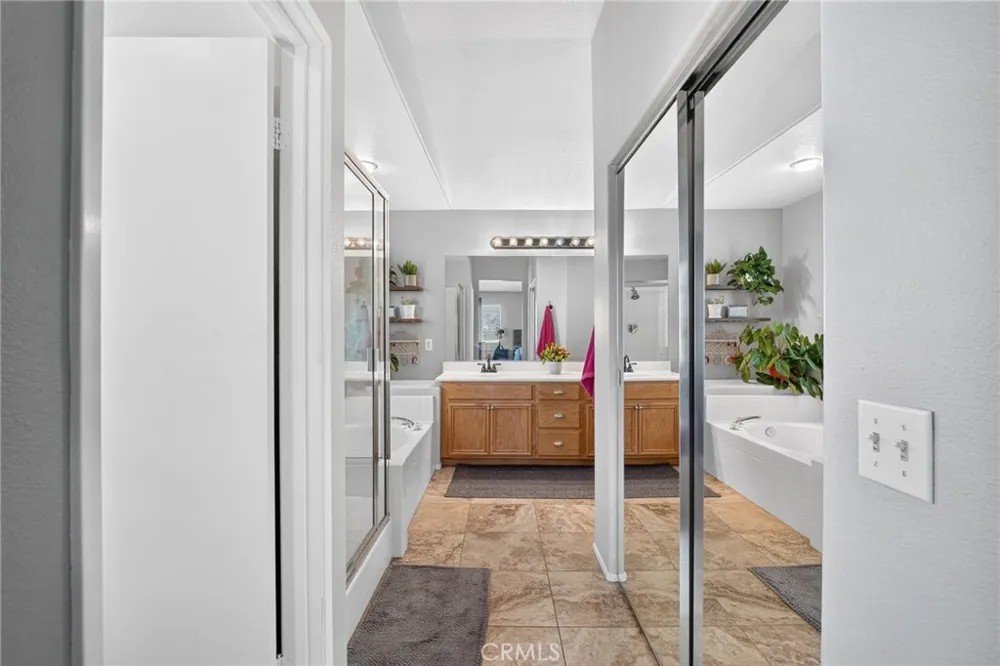 11992 Greenbluff Yucaipa, CA 92399