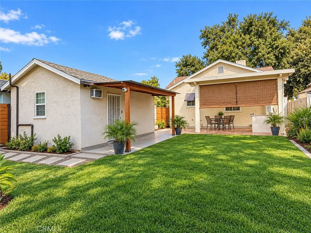 2784 Mountain View Avenue San Bernardino, CA 92405