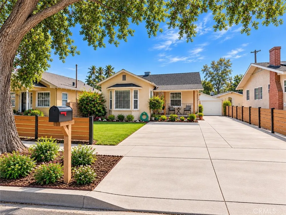 2784 Mountain View Avenue San Bernardino, CA 92405