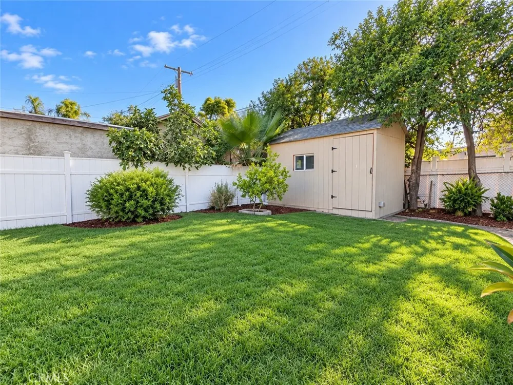 2784 Mountain View Avenue San Bernardino, CA 92405