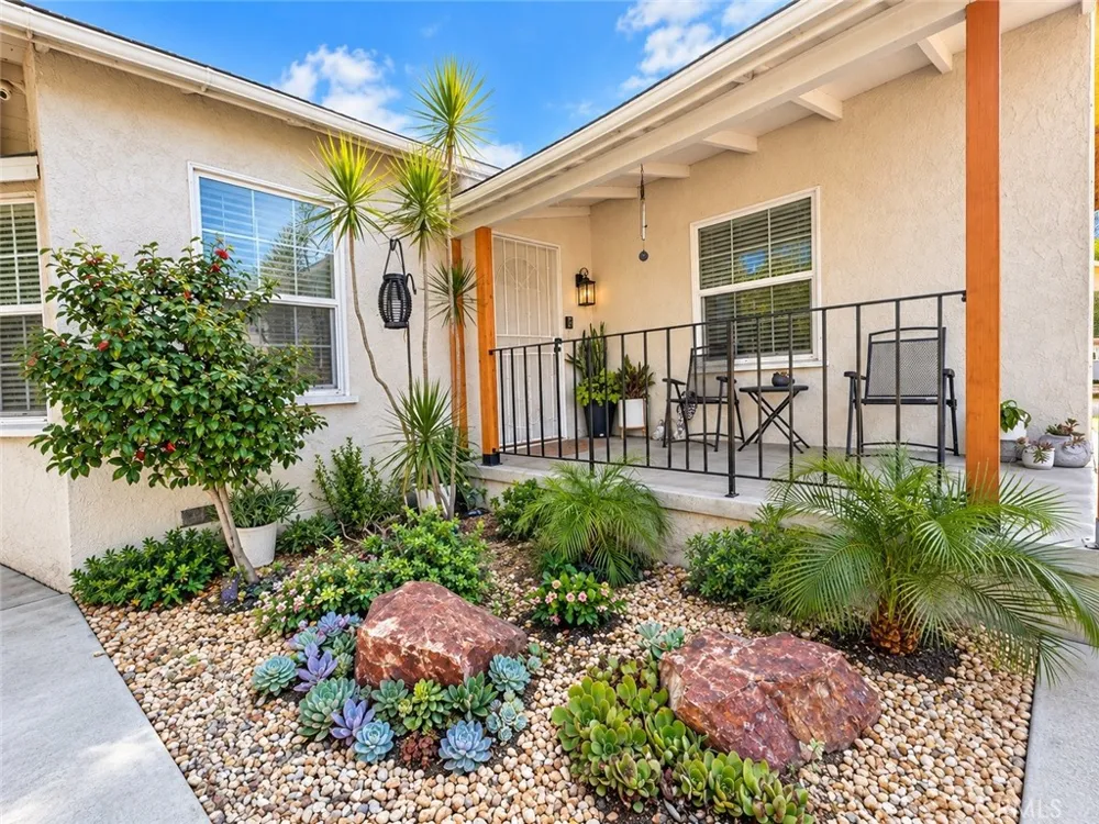 2784 Mountain View Avenue San Bernardino, CA 92405