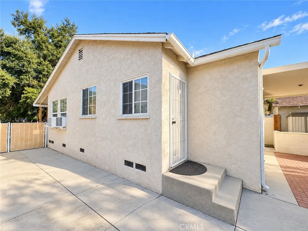 2784 Mountain View Avenue San Bernardino, CA 92405