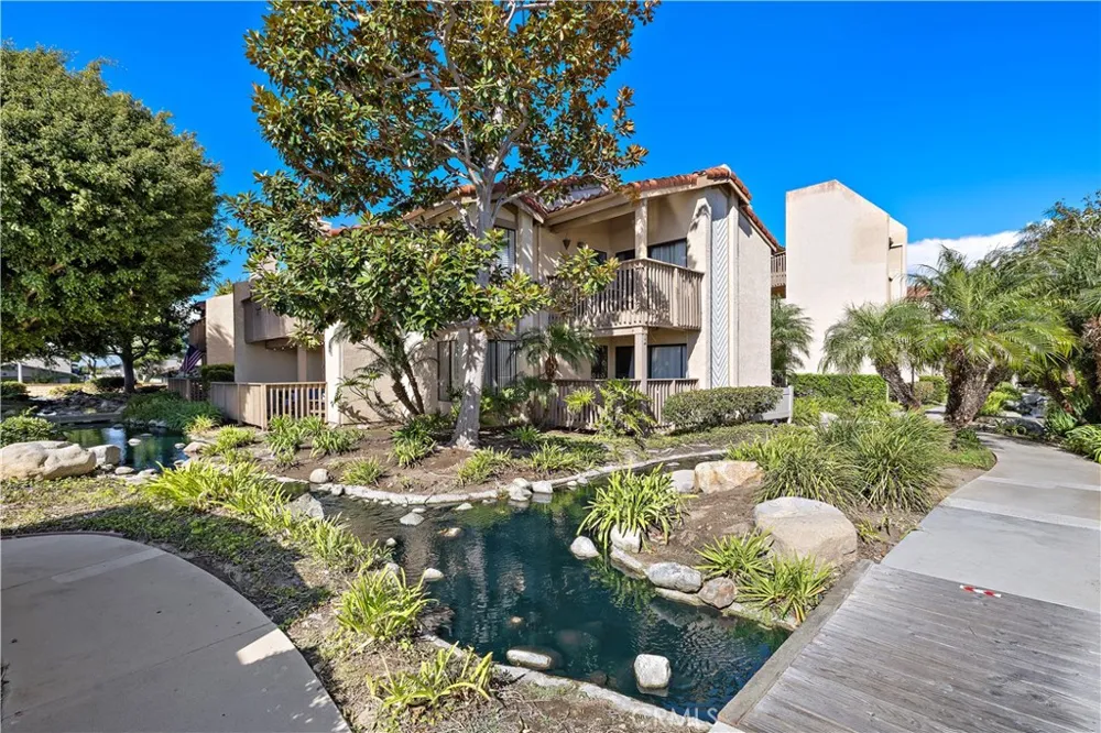 16512 Blackbeard Lane Huntington Beach, CA 92649