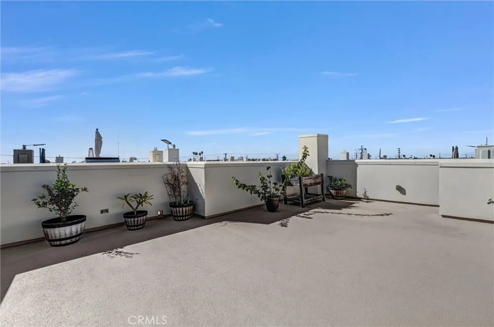 18 Ebb Tide Newport Beach, CA 92663