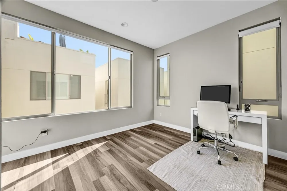 18 Ebb Tide Newport Beach, CA 92663