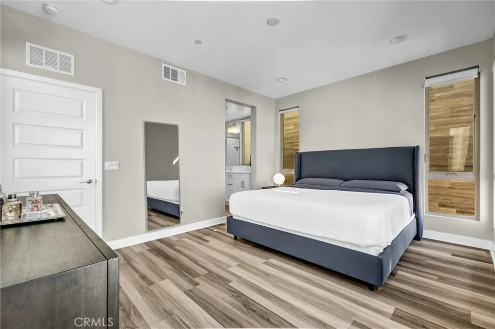 18 Ebb Tide Newport Beach, CA 92663