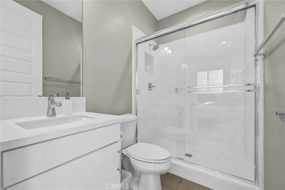 18 Ebb Tide Newport Beach, CA 92663