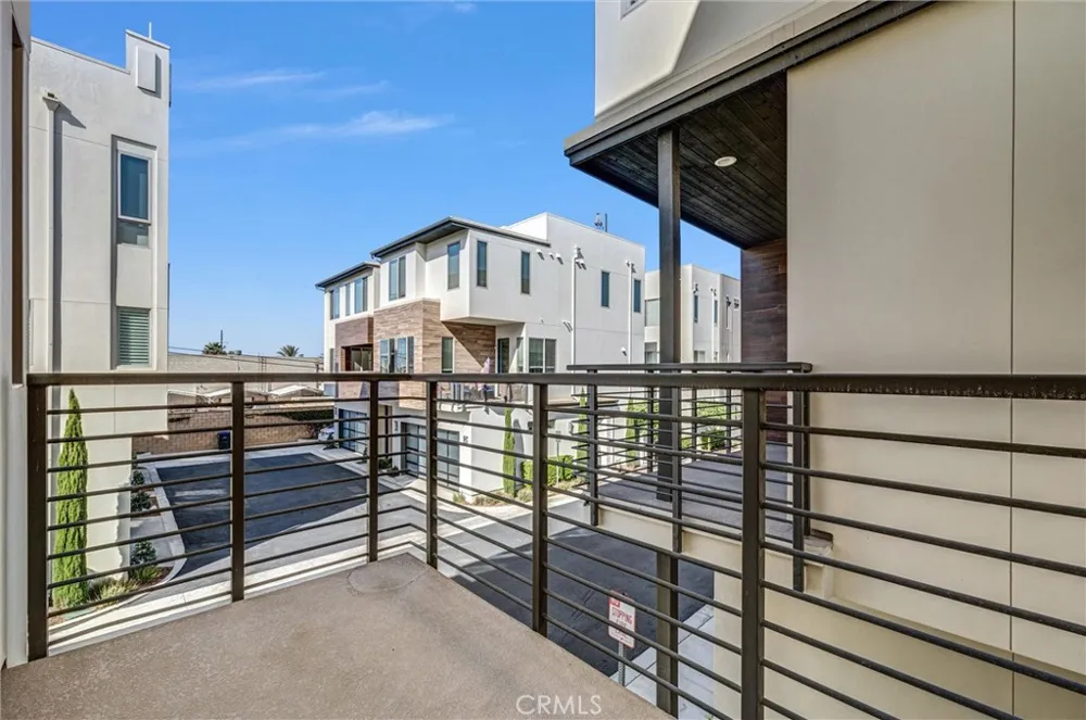 18 Ebb Tide Newport Beach, CA 92663